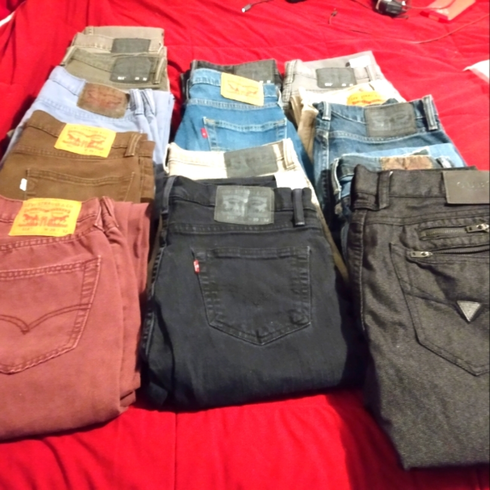 .Mens Jean's and a lady's Belt